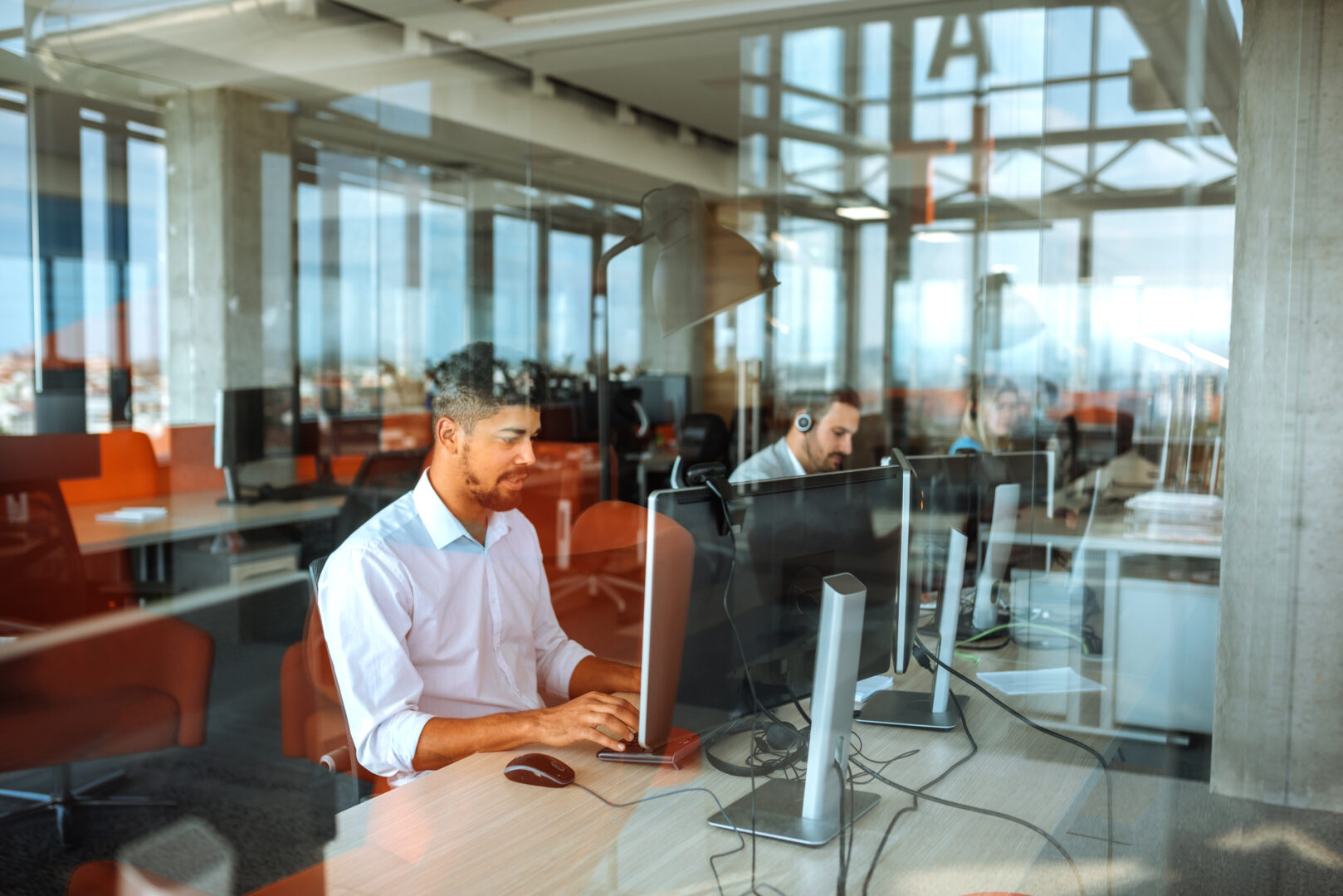 IT Support - Support Staff at Desks
